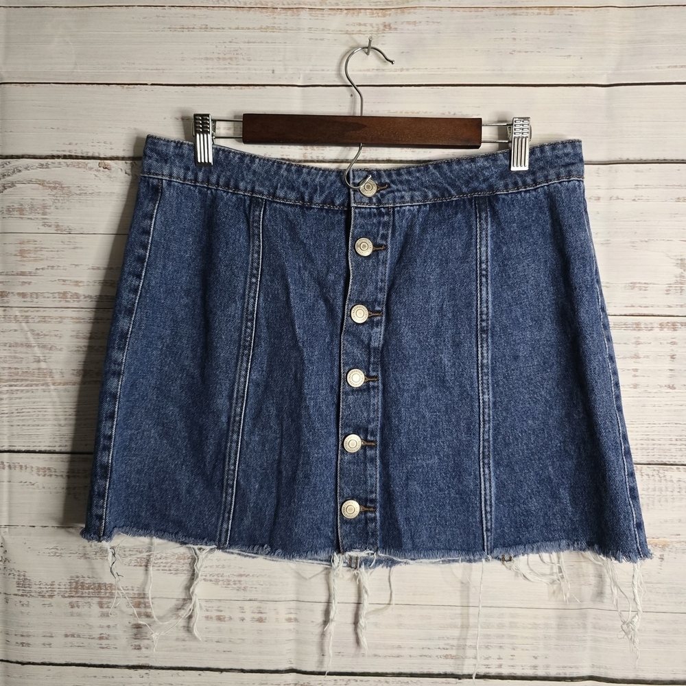 Aero Y2K Distressed Button-up Mini Denim Skirt Womans‎ Size 14